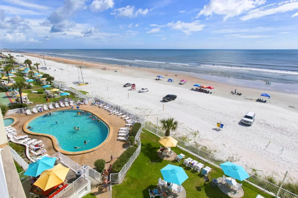 Perrys Ocean-Edge Resort
