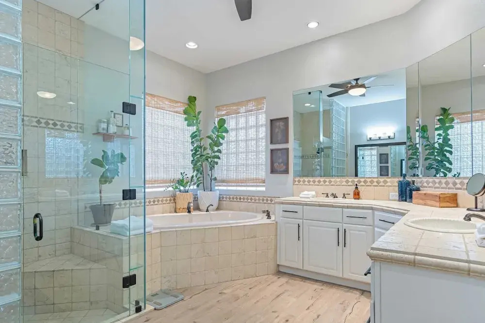 41 Palms Estate by Avantstay Indoor Pickleball, Pool, Hot Tub, Outdoor Kitchen