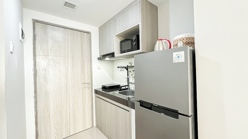 Modern Look Studio At Anwa Residence Apartment