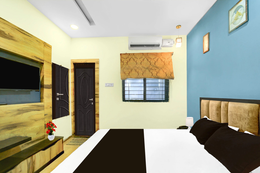 Super Collection O ISKCON Radha Govind Formerly Hotel Shivom