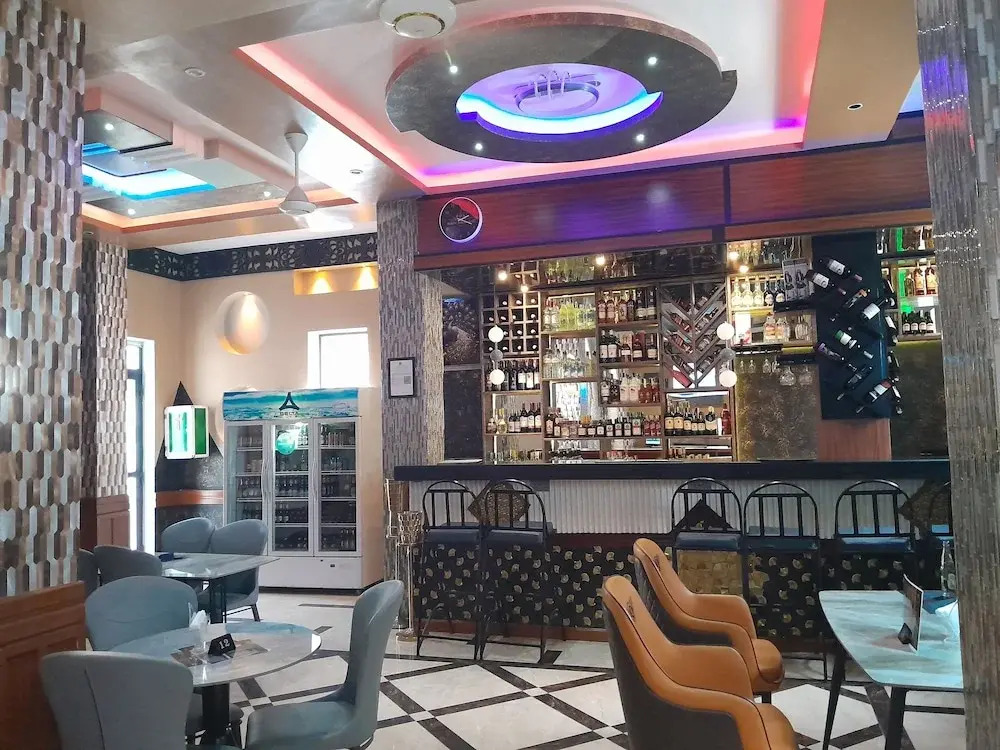 Mazola Diamond Hotel