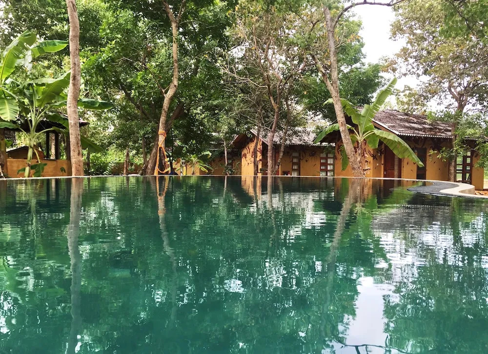Sat Nam Village Hotel