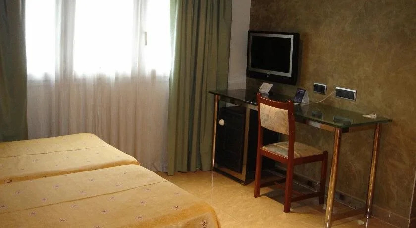 Hotel Iris