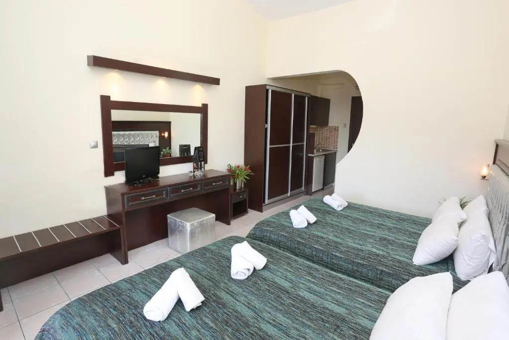 Philoxenia Village Hotel-Studios