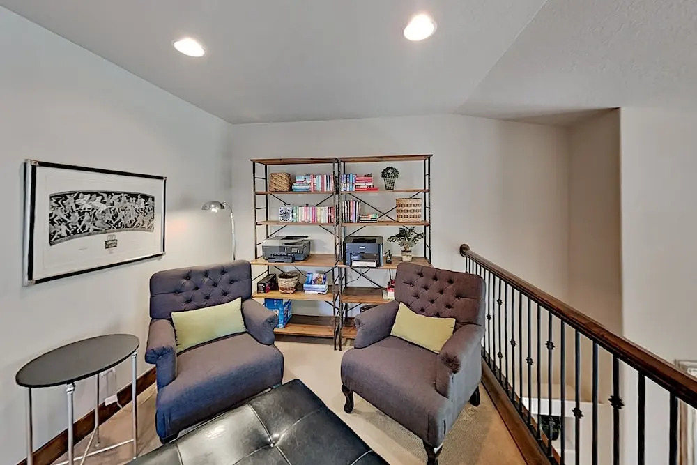 999wabig 4 Bedroom Home
