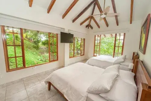 Tangara Lodge
