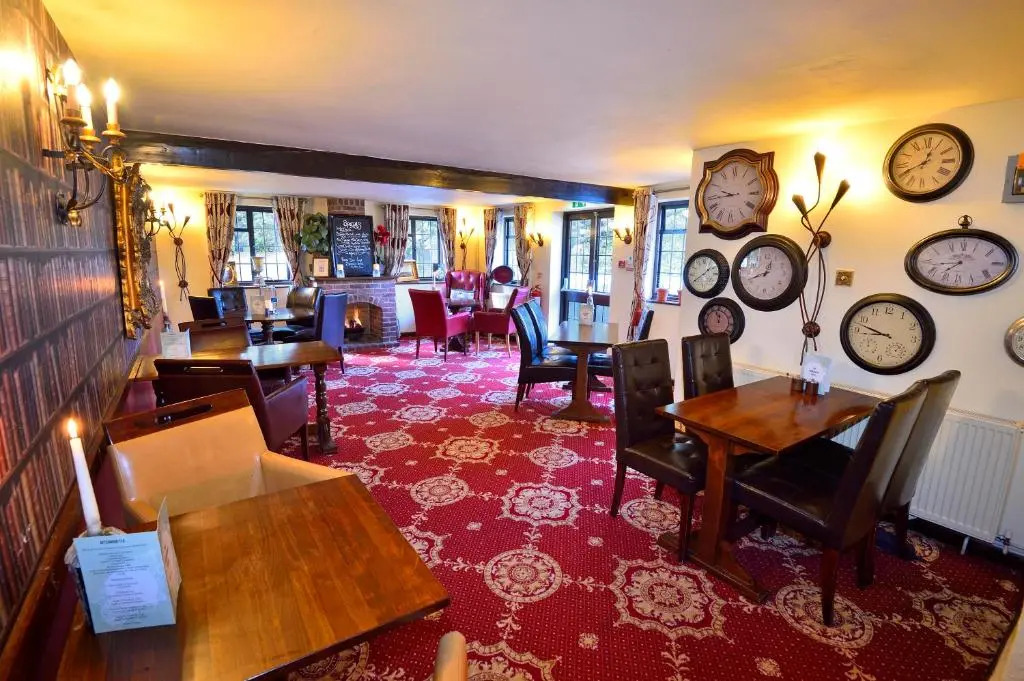 The Roundabout Hotel