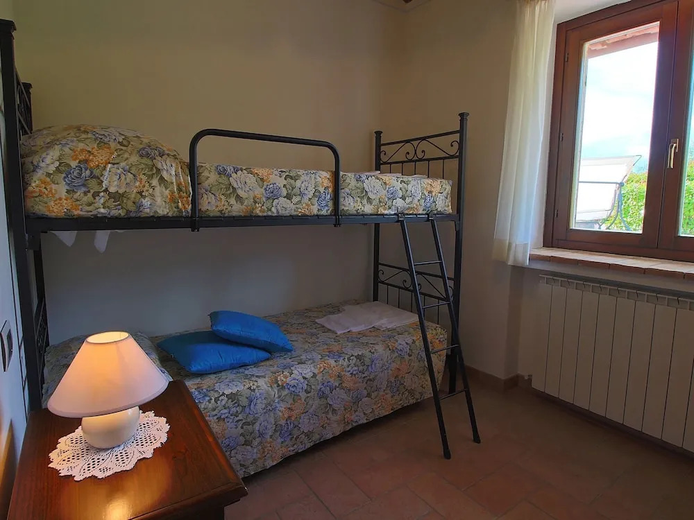 Quaint Cottage in Collazzone With Swimming Pool