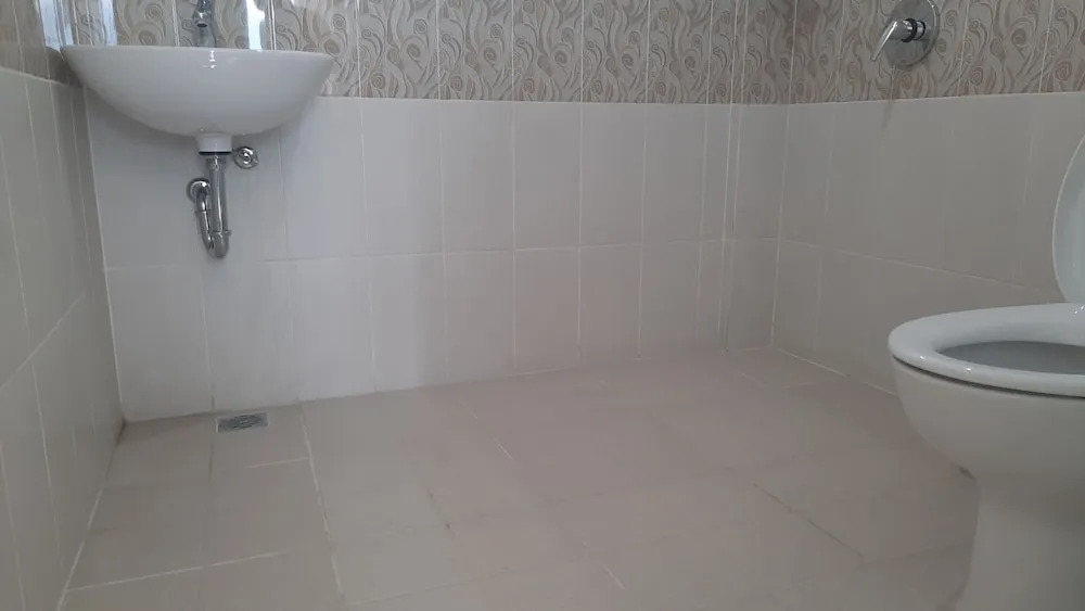 GRANADA INN PALU