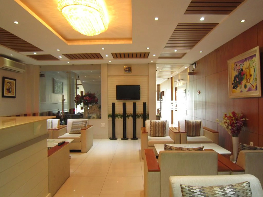 Van Ha Hotel Etown - Nhà Ga T3 Sân Bay TSN