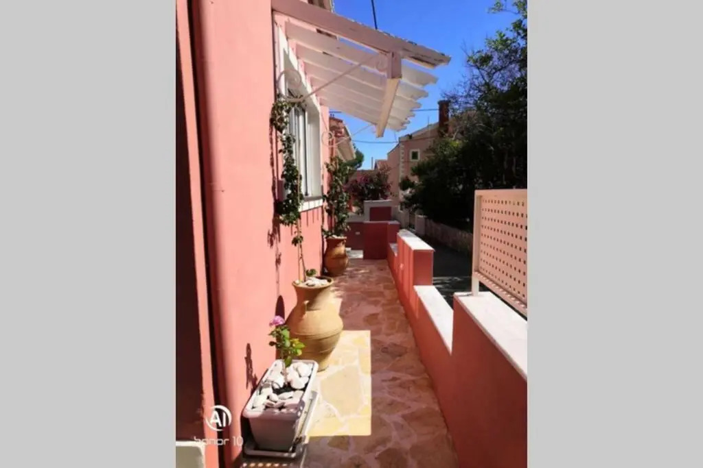 Lefko’s house- Contemporary, fully renovated house