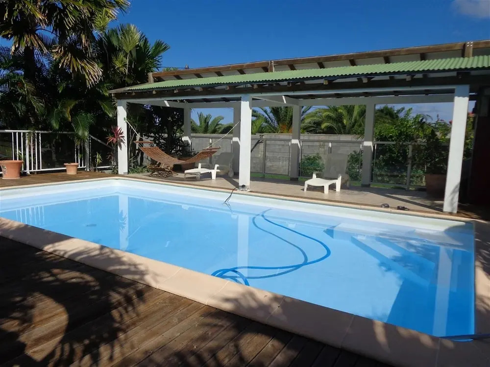 House With one Bedroom in Le Moule, With Pool Access, Furnished Garden