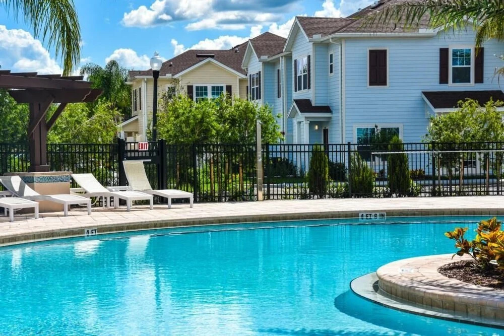 July Special Close to Disney WL 3 bed ID: 240128