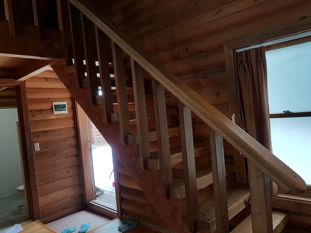 Dunnae Nature Forest Lodge House