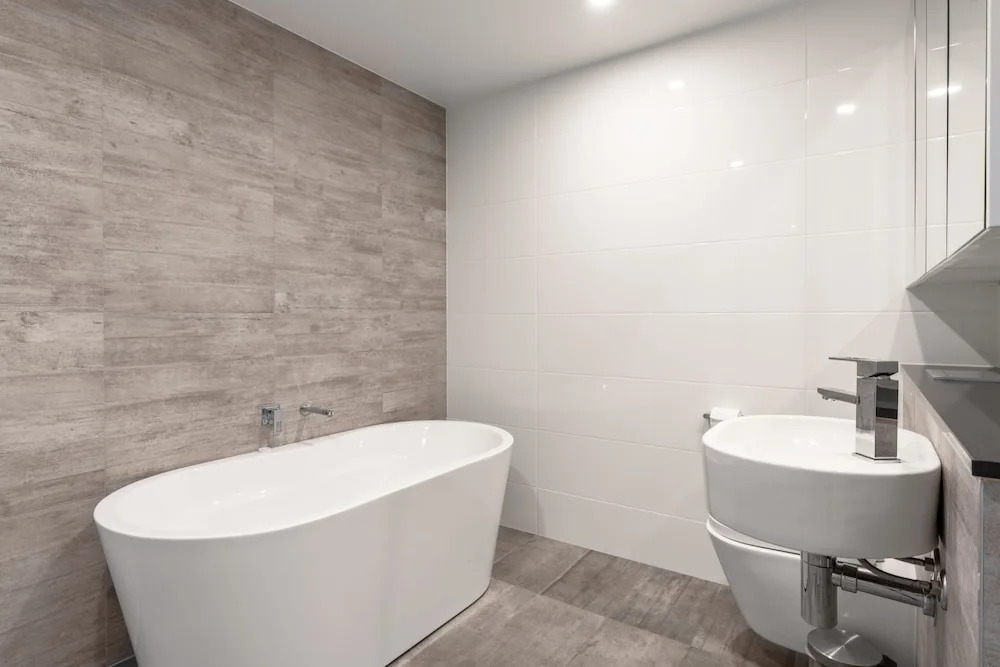 Southport Apartment