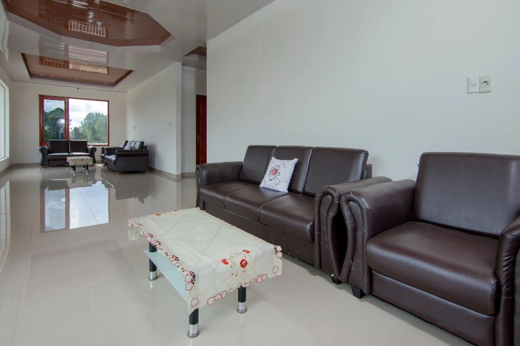 OYO 1819 Aries Hotel