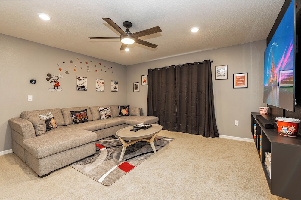 Flash 20 Off Luxury Single Family w Pvt Pool
