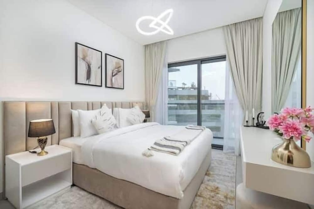 Vogue | Sobha Hartland close to Downtown Dubai Mall | Burj Khalifa