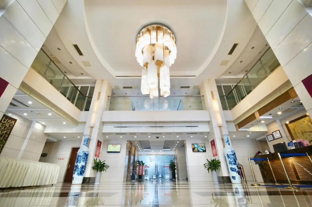 Huada Hotel