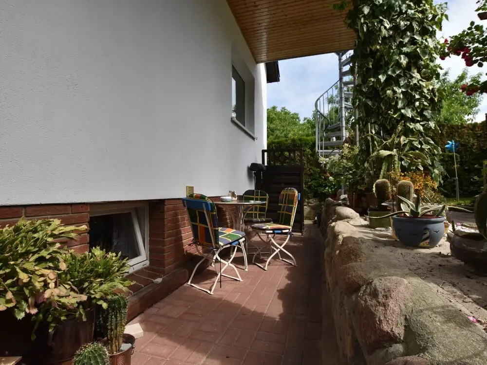 Apartment With Parasol in Sudstadt