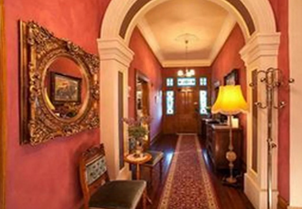 Westella Colonial B&B