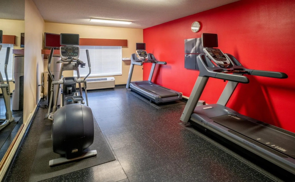 Country Inn & Suites By Radisson, Charleston South, WV