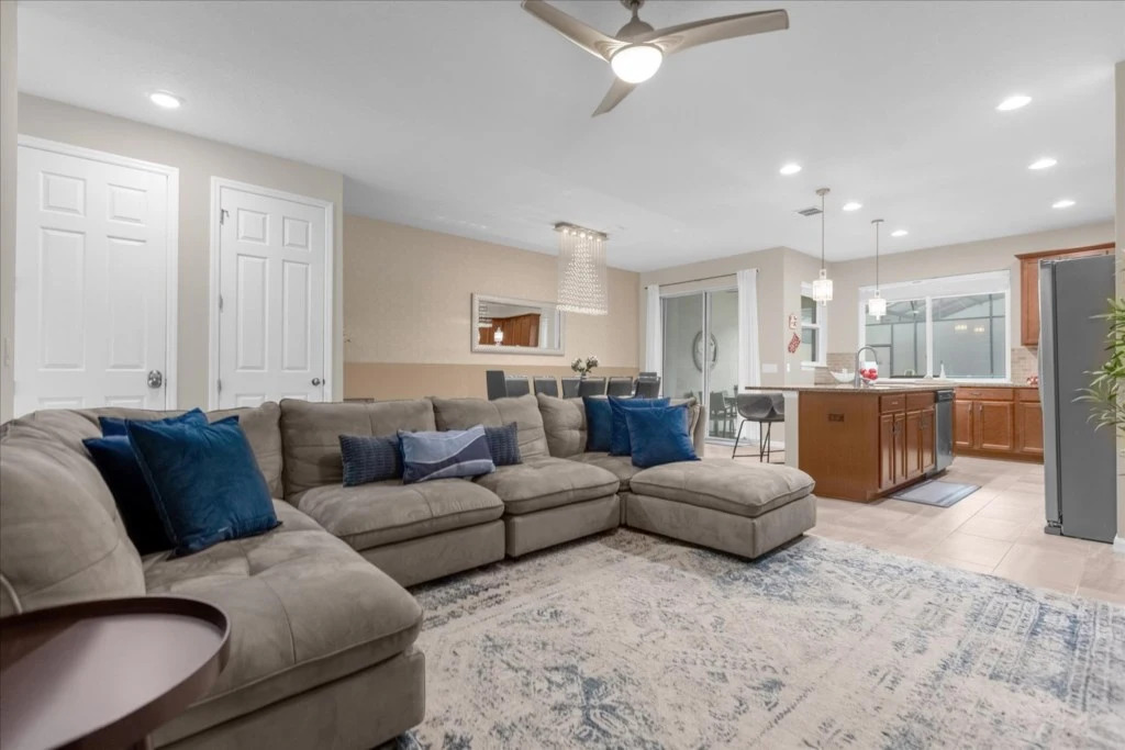 4 Bedrooms / 3.5 Bathrooms / Solara (1568 CP), Kissimmee, US