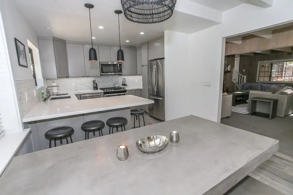 Scandinavian Dream Chalet - 3 Br home by RedAwning