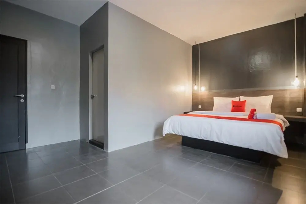 RedDoorz Plus near Maimun Palace 2 Medan