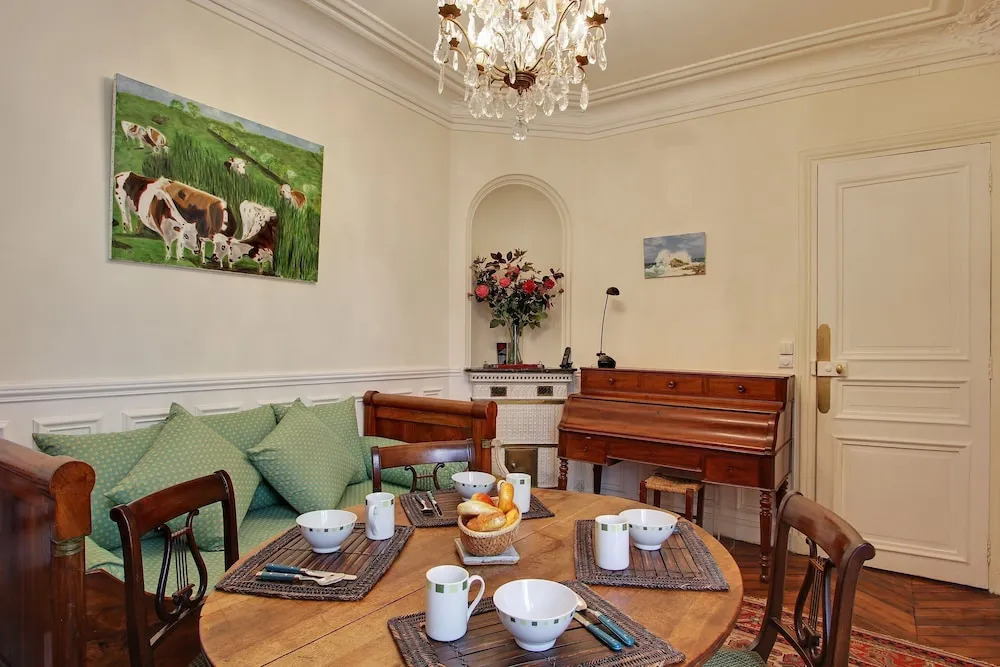 210176 - Comfortable Apartment for 6 People in the Heart of the Grands Boulevards