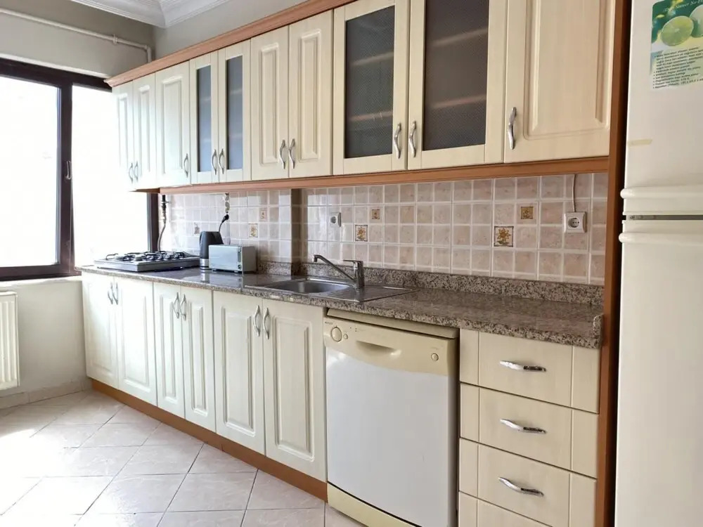 Superb Flat Close to Cevahir Mall in Sisli