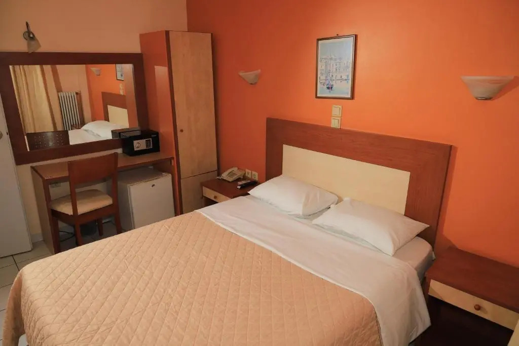 IKAROS Hotel ELLINIKO