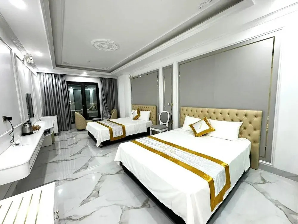 Đông Thắm Hotel