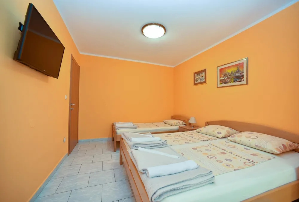 Apartments Calenic