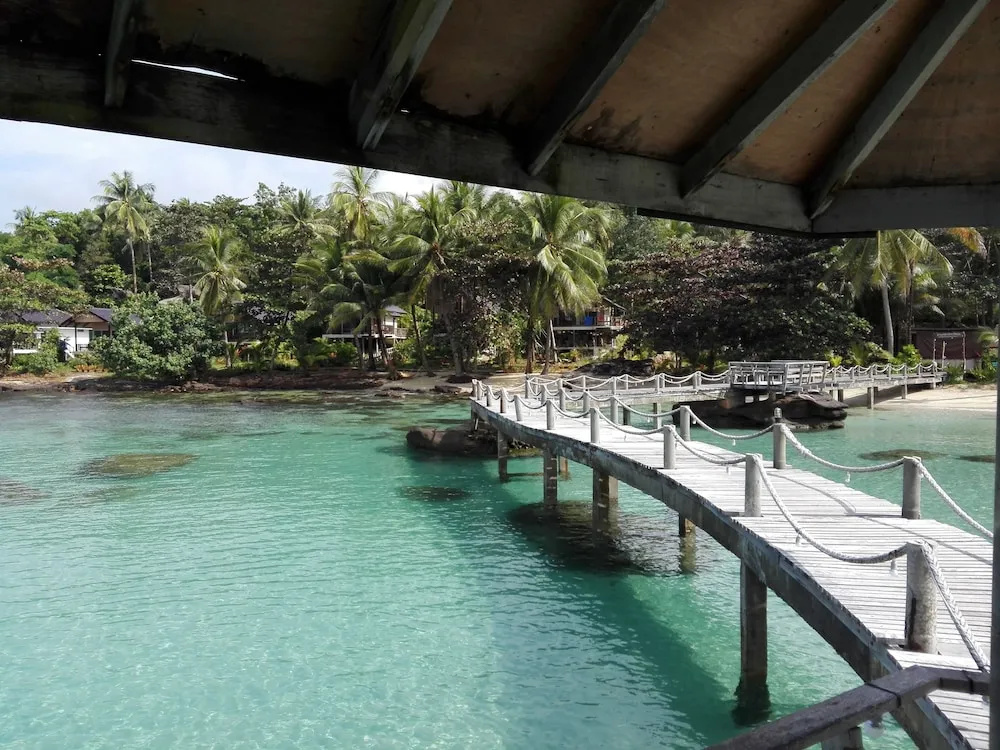 Aow Noi Resort