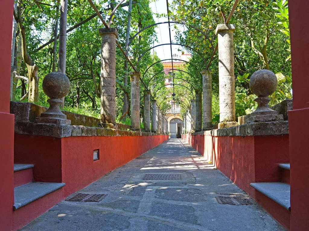 The Secret Garden Relais