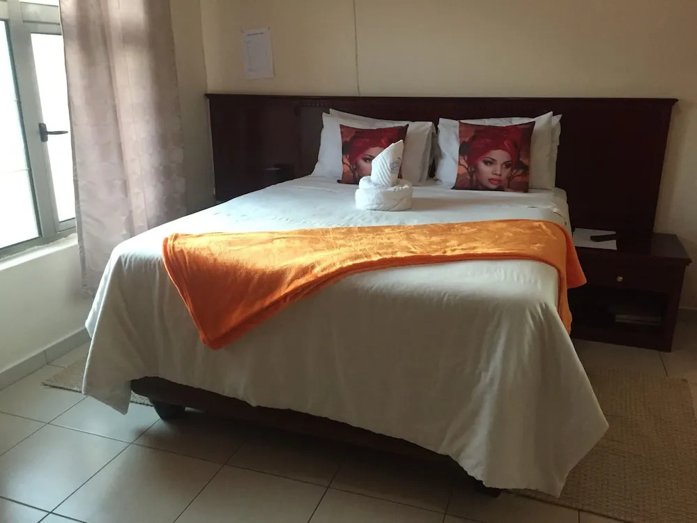 Warm Hands Hotel