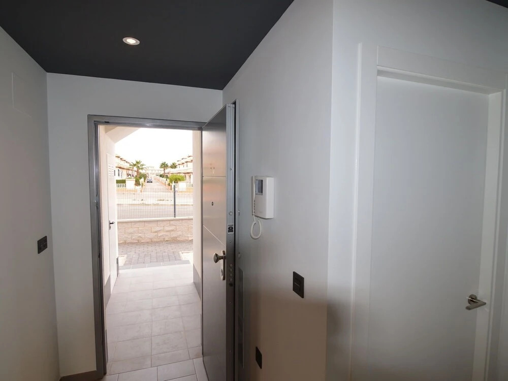 Chic Holiday Home in Orihuela Costa With Swimming Pool