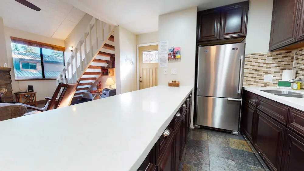 San Sierra 26 Pet-Friendly, Mountain Modern, Walk to The Village by RedAwning