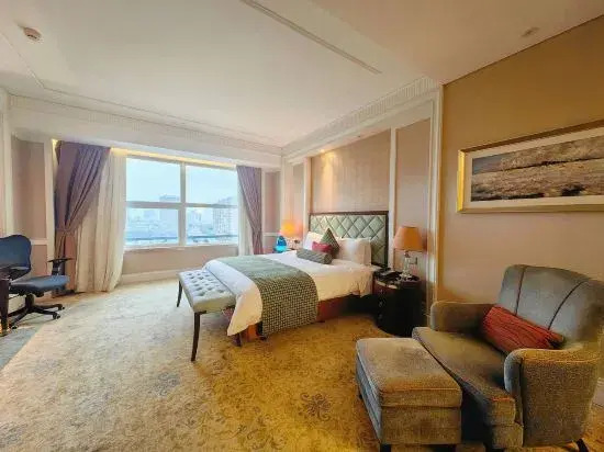 Noble Hotel