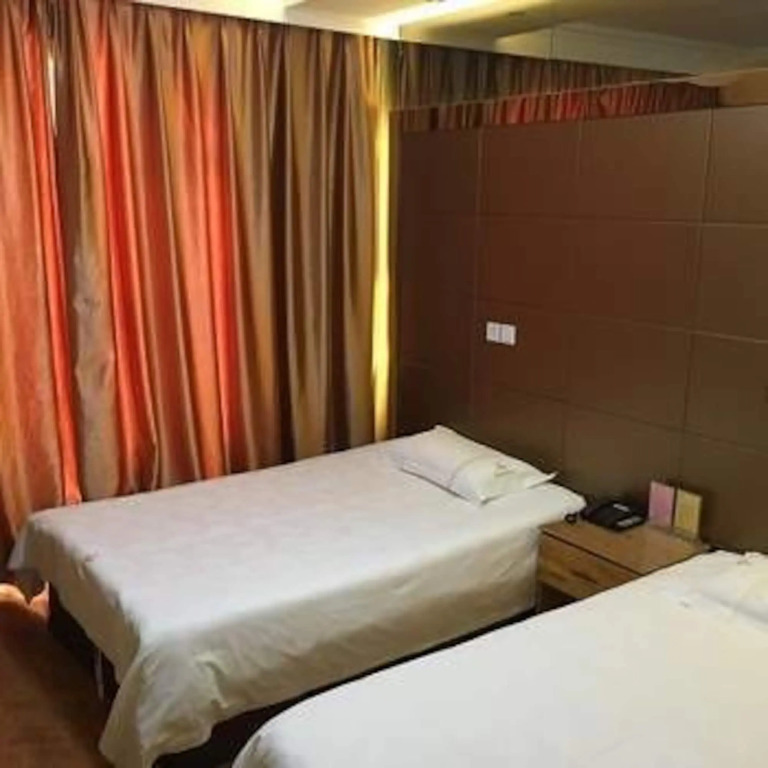 Floral Hotel·Qingdao Dream Ship Scenic Hotel