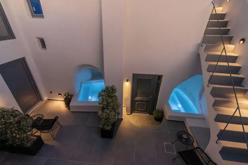 Alaya Suites