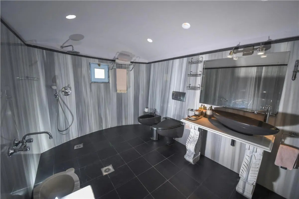Beyaz Yunus Hotel