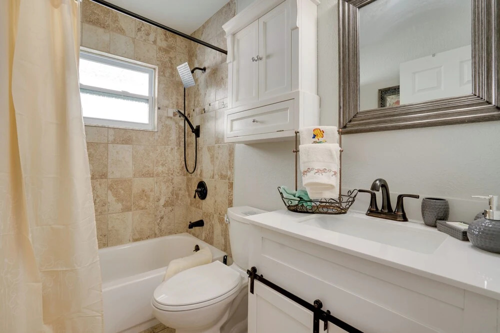 2 Bungalows in Redington Shores! Steps to Beach