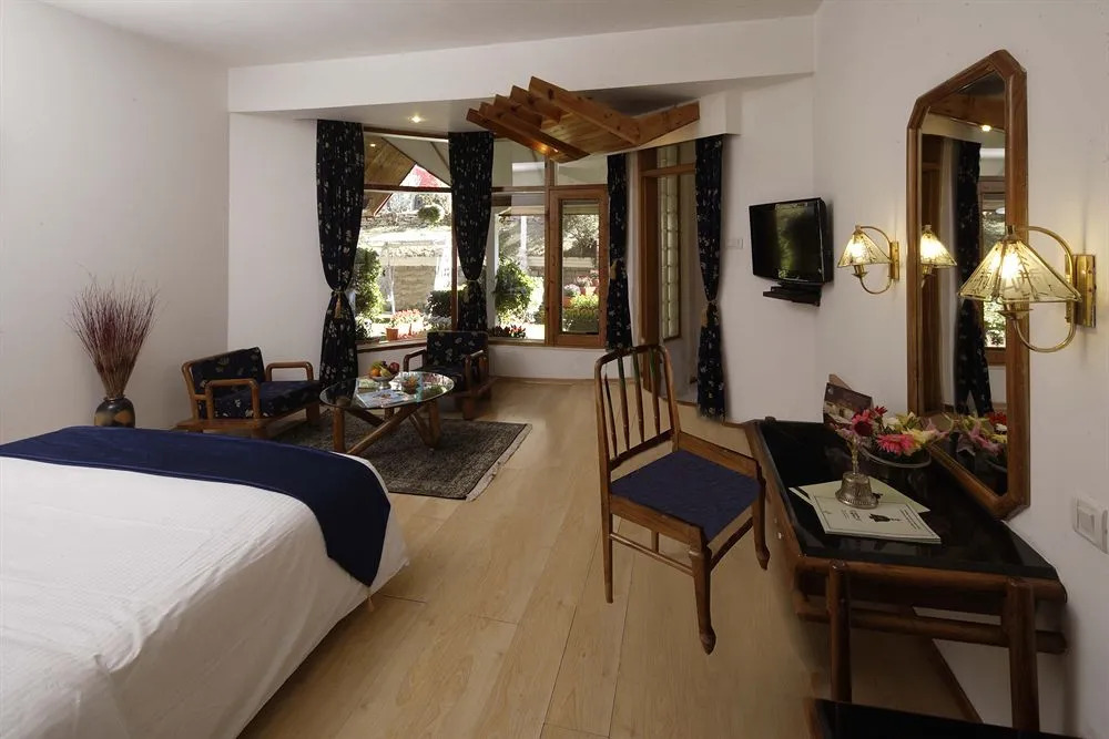 Manuallaya The Resort & Spa