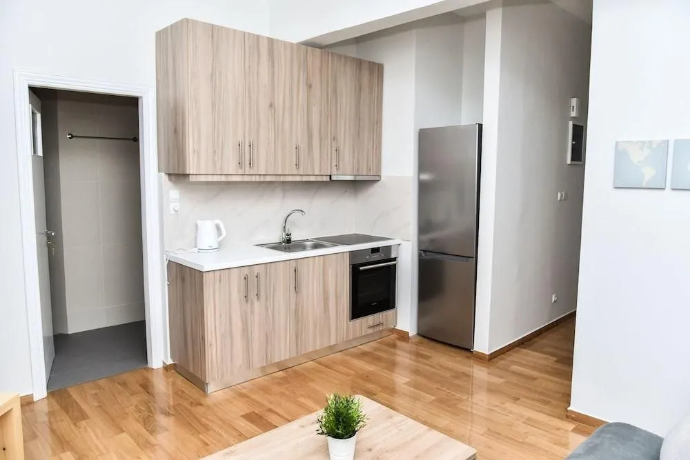 Warm and Cozy Apartment in Athens