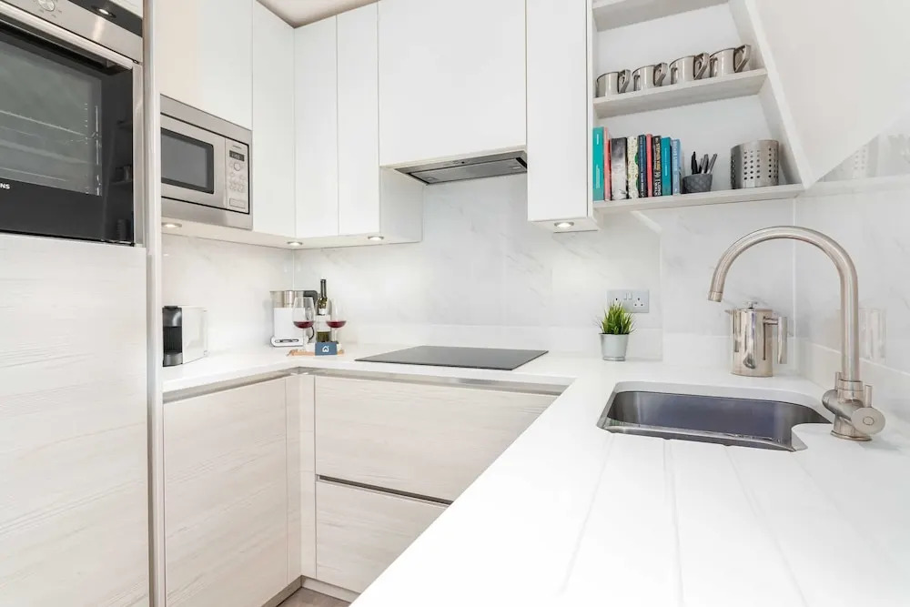 Bright and Minimalist Chelsea Nest