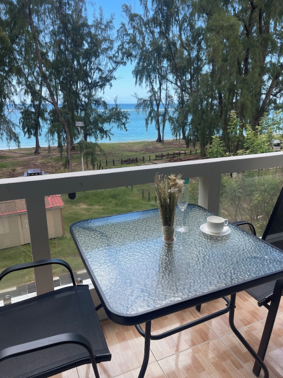 Phoenix Beach Apartments sea view