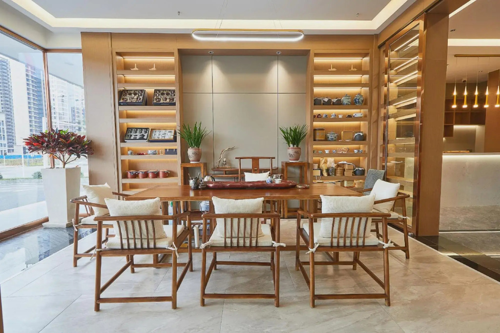 Vienna Classic Hotel (Chenzhou Xiangnan College)