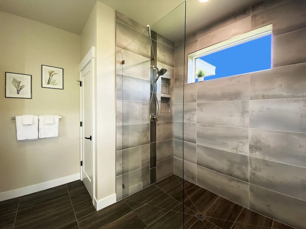 Fox Creek 2 4 Bedroom Townhouse by RedAwning